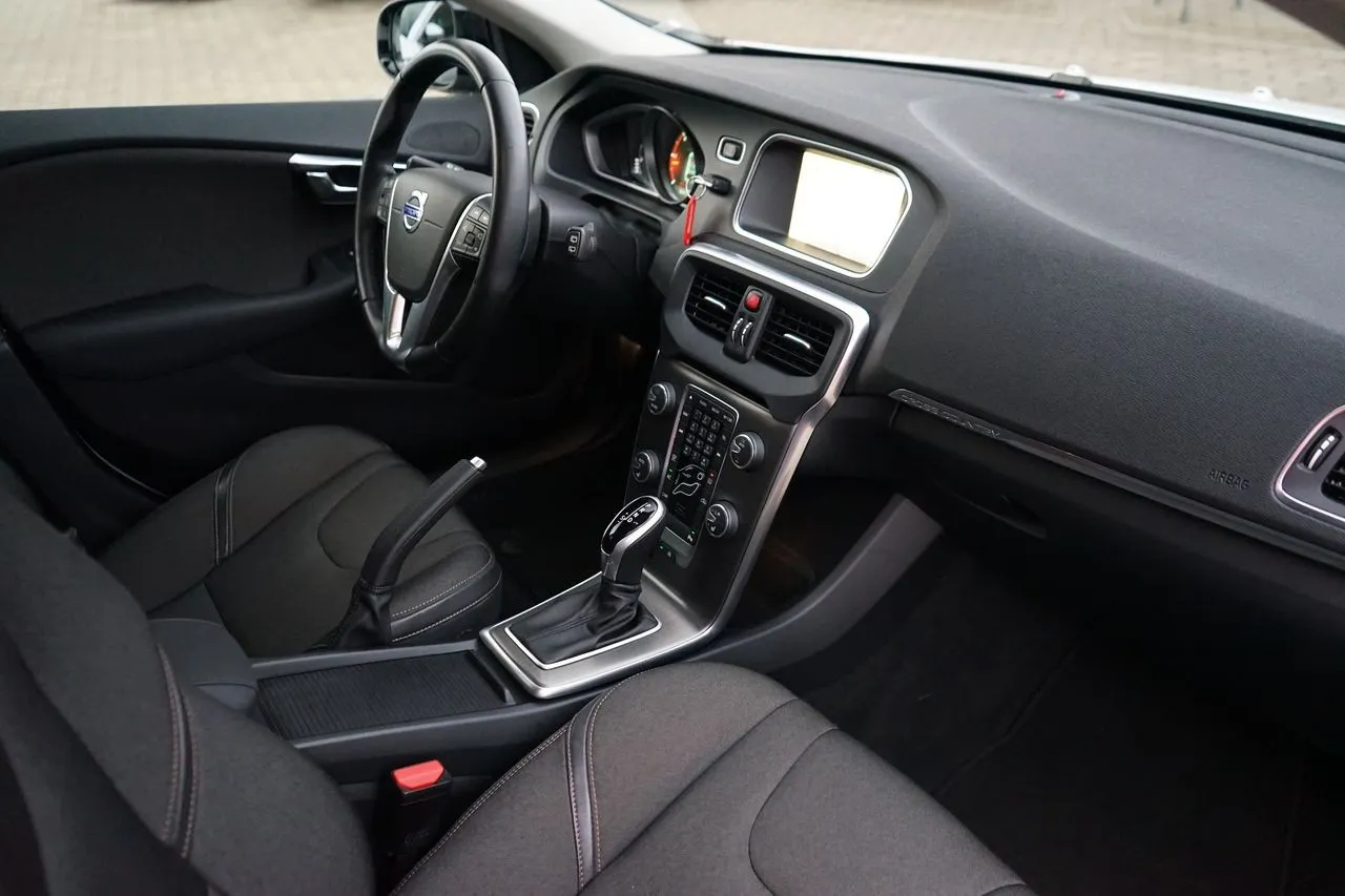 Volvo V40 Cross Country 2.0 D3...  Image 5