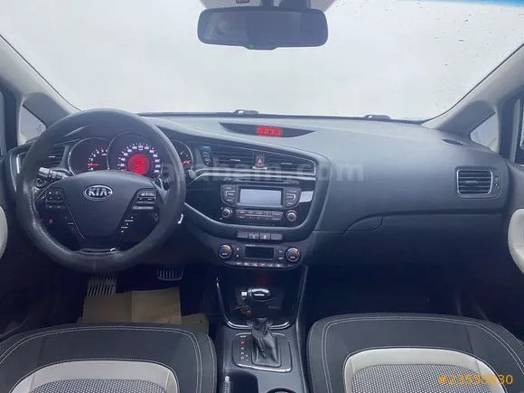 Kia Ceed 1.6 CRDi Concept Plus Image 6